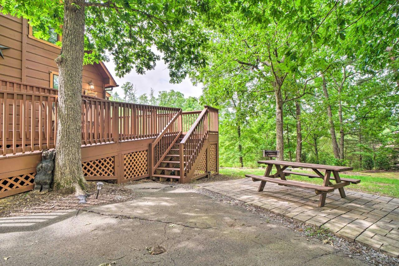 Central Sevierville Cabin With Hot Tub And Views! Luaran gambar