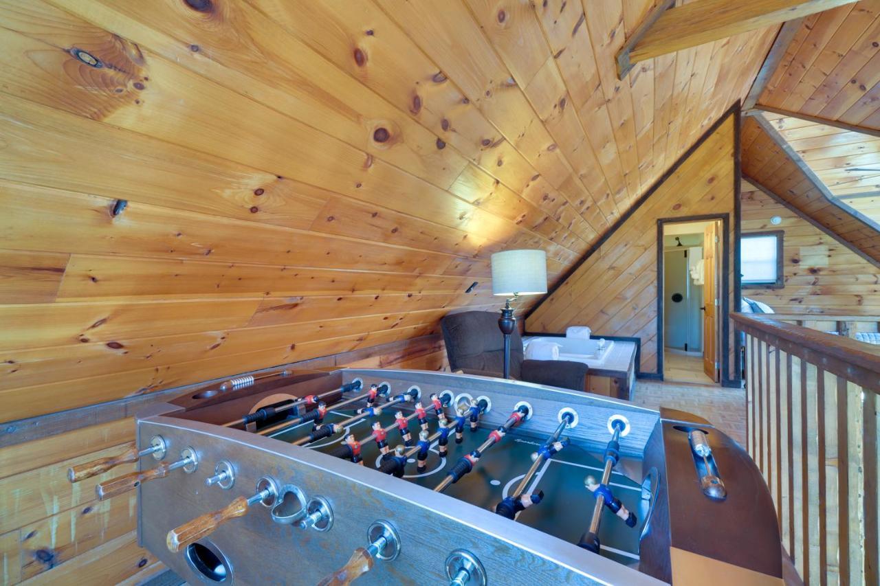 Central Sevierville Cabin With Hot Tub And Views! Luaran gambar