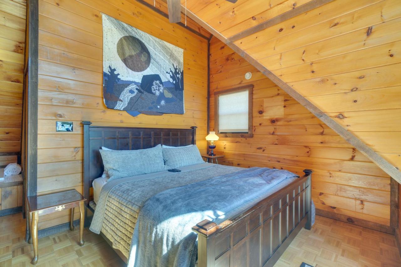 Central Sevierville Cabin With Hot Tub And Views! Luaran gambar